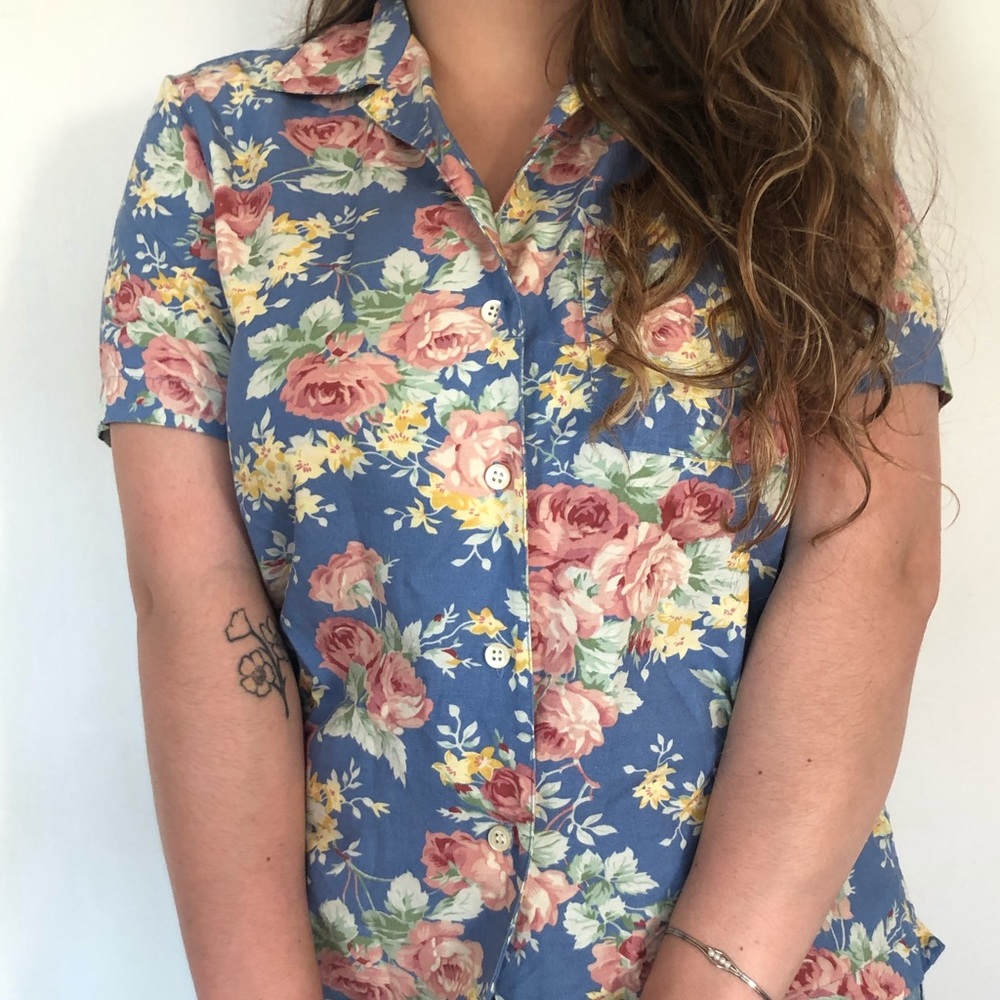 Vintage Jones New York Floral Button Down Tee